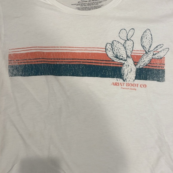 Ariat size large tee - Picture 3 of 3